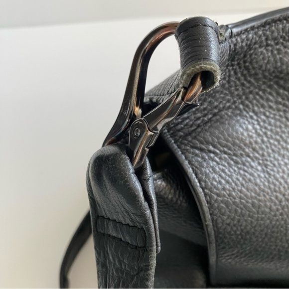 HALSTON HERITAGE Crossbody Black Leather - Picture 4 of 9